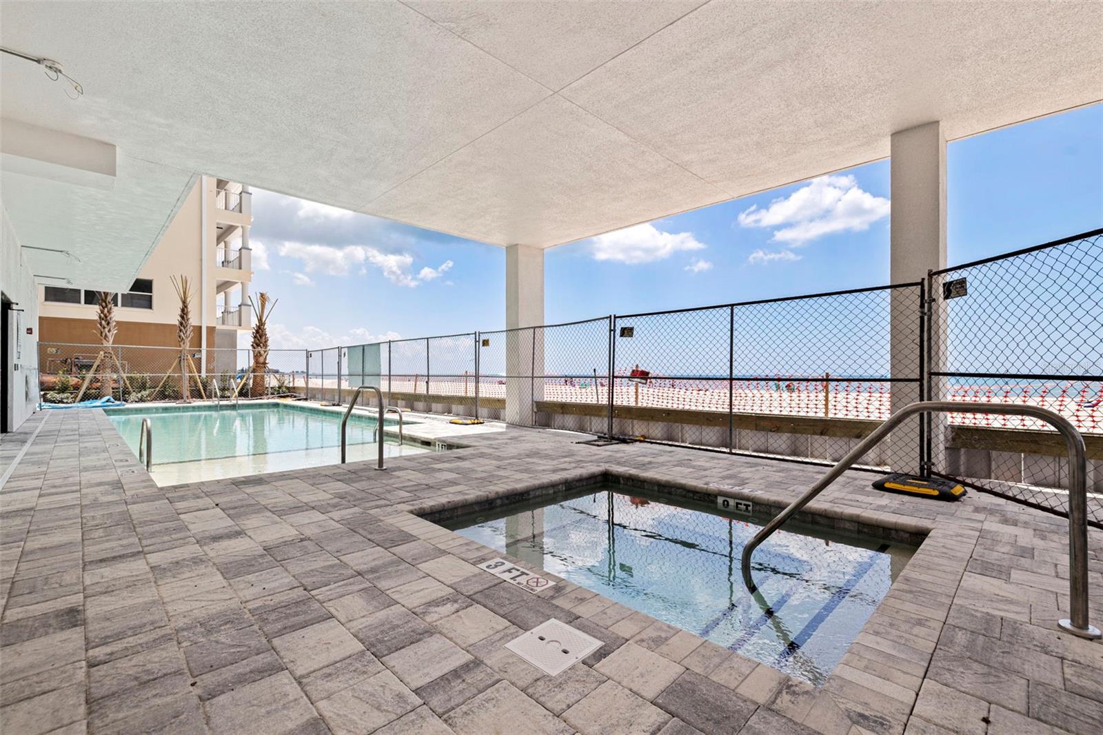 14046 GULF BLVD #302