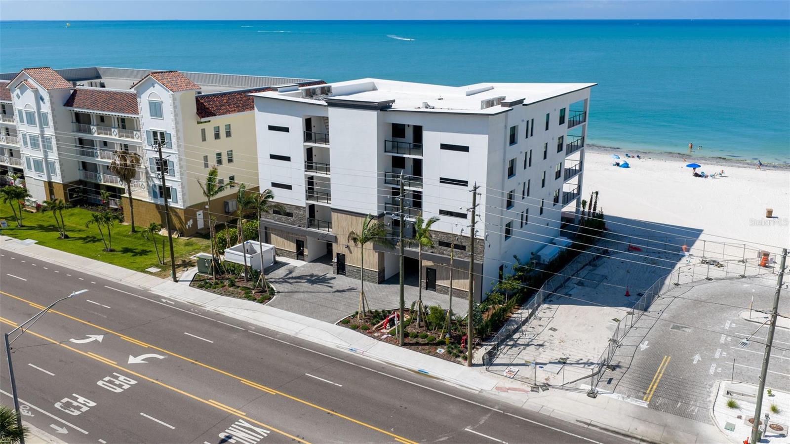 14046 GULF BLVD #302