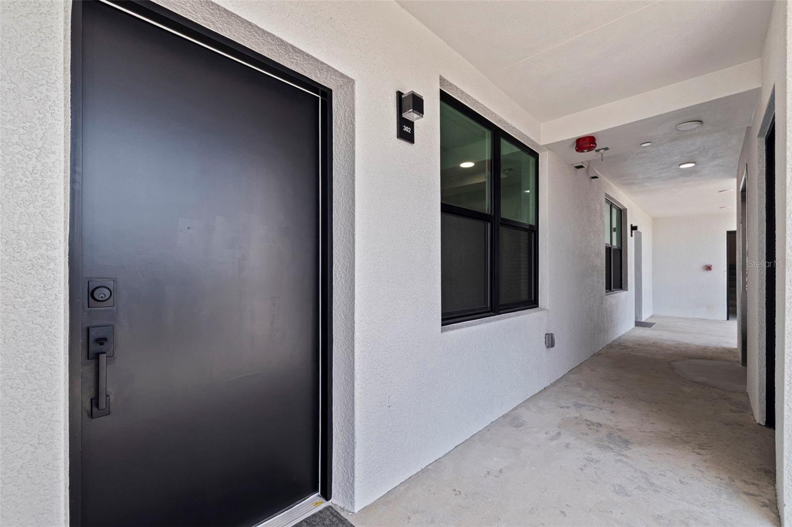 14046 GULF BLVD #302