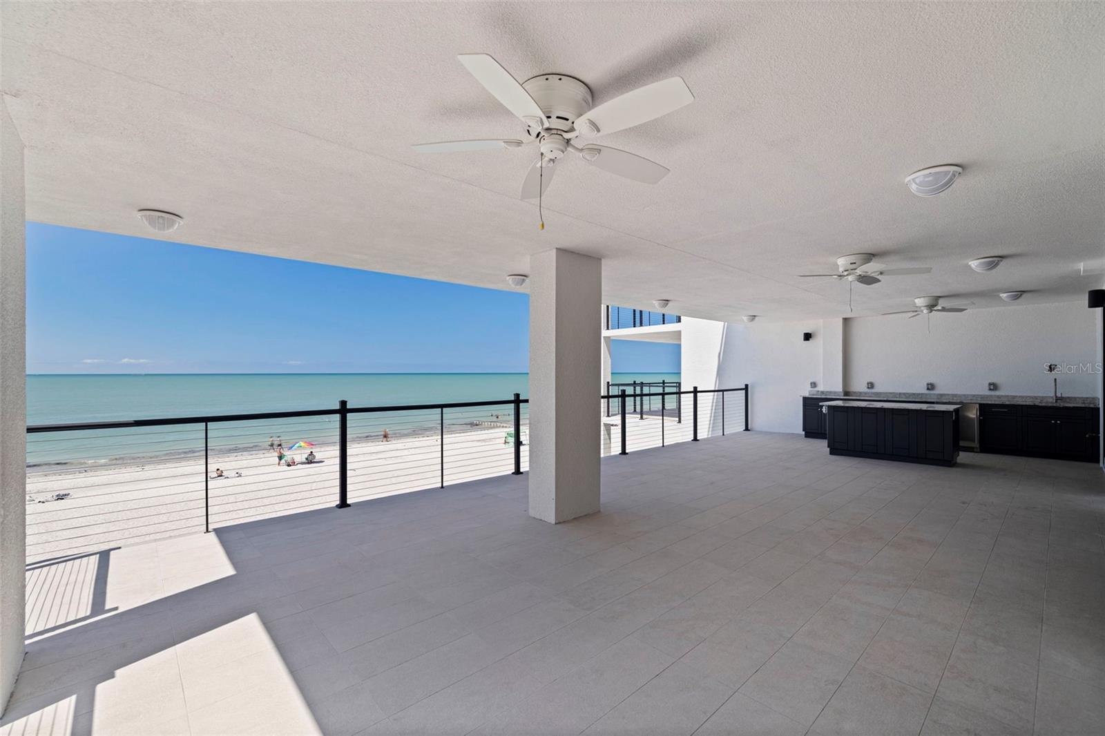 14046 GULF BLVD #302