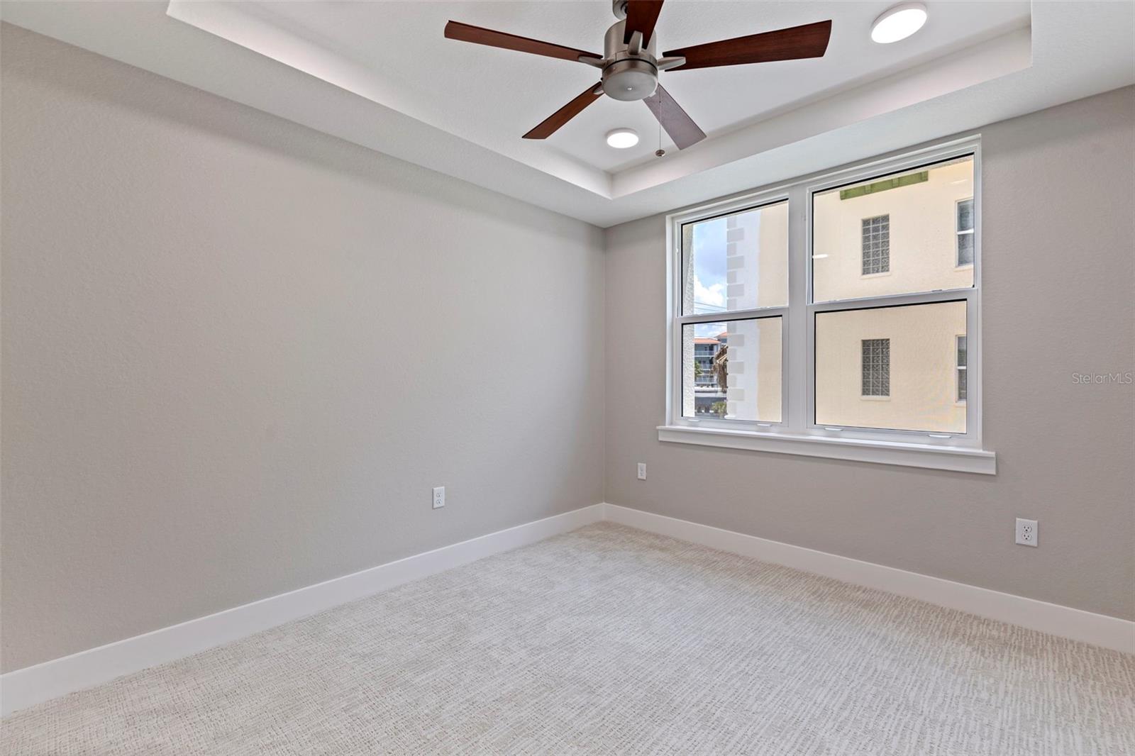 14046 GULF BLVD #302