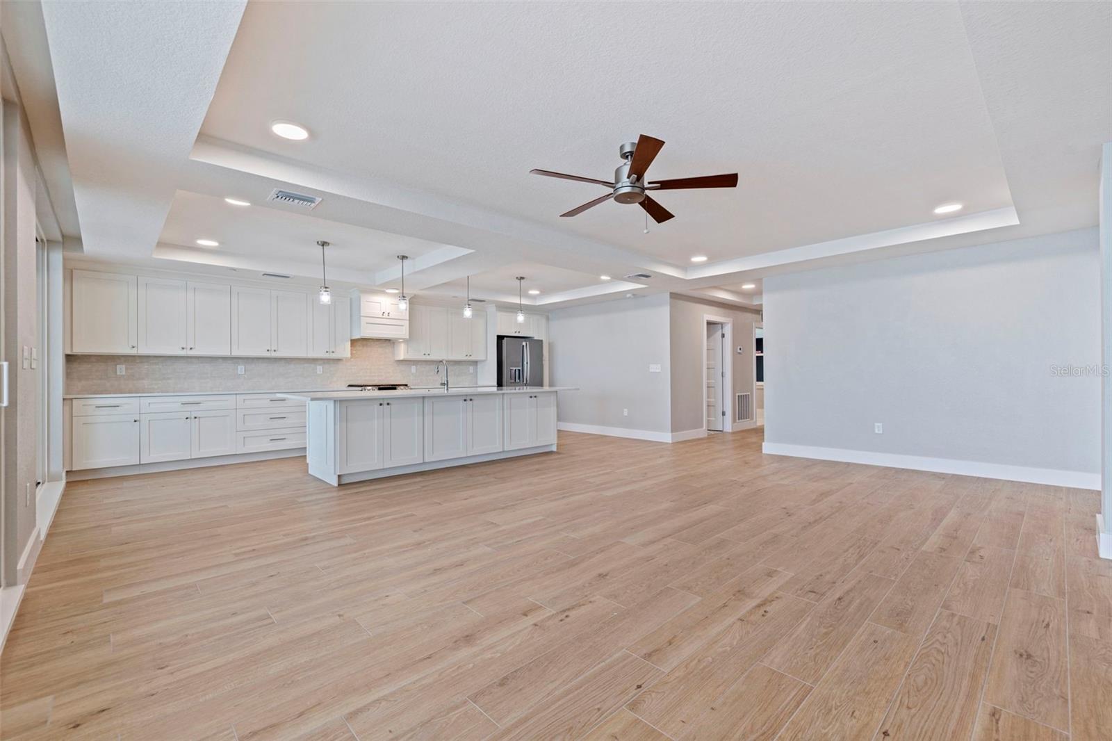 14046 GULF BLVD #302