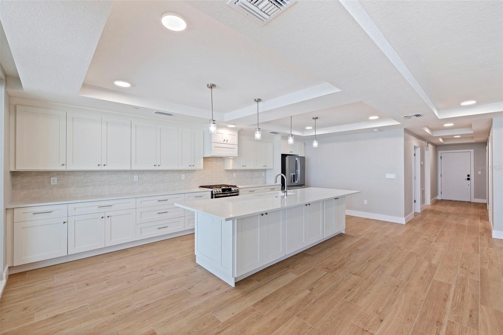 14046 GULF BLVD #302