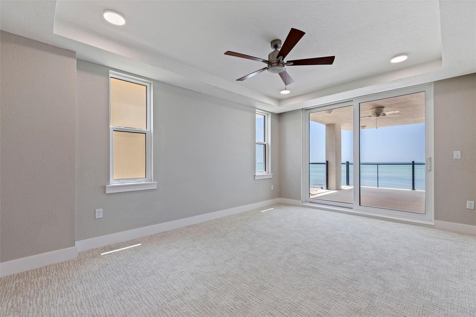 14046 GULF BLVD #302