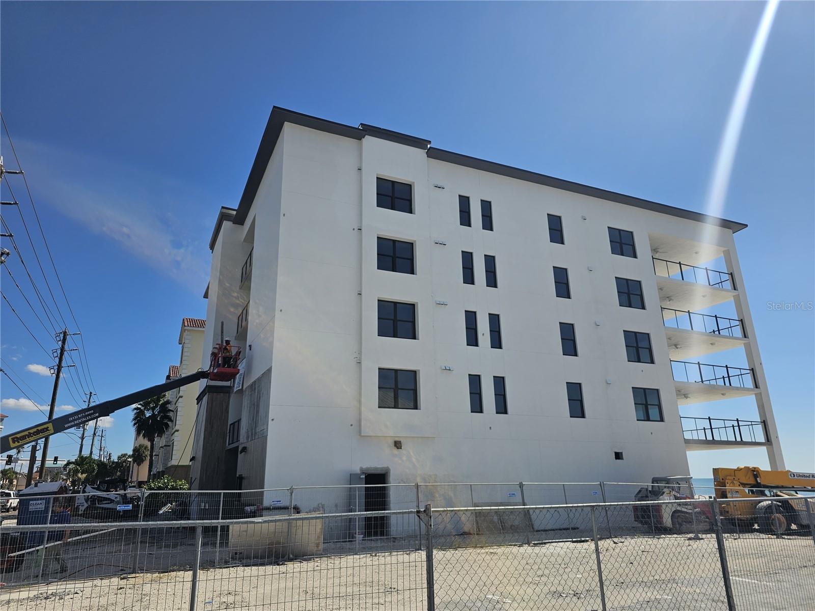 14048 GULF BLVD #301