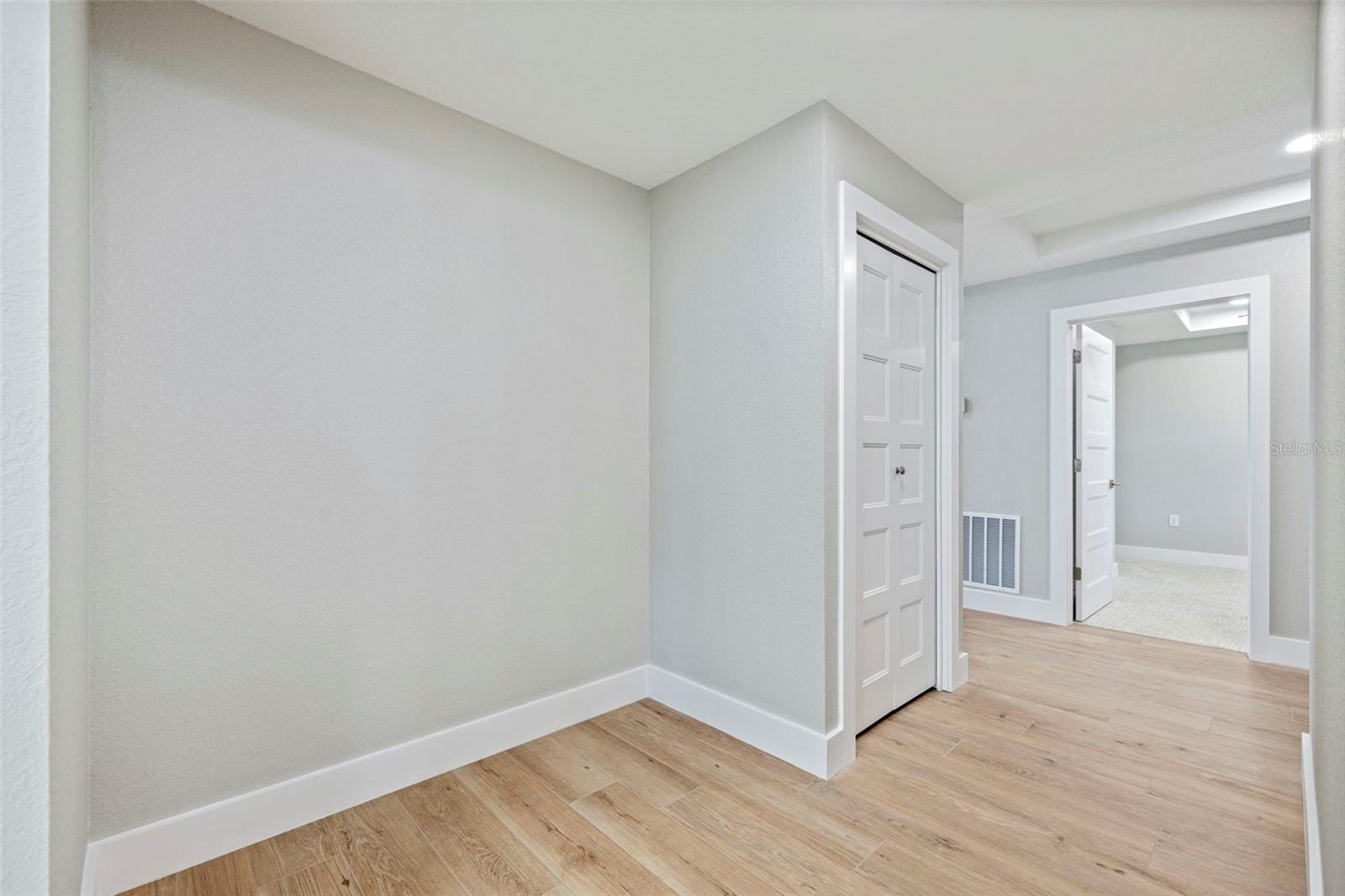 14048 GULF BLVD #202