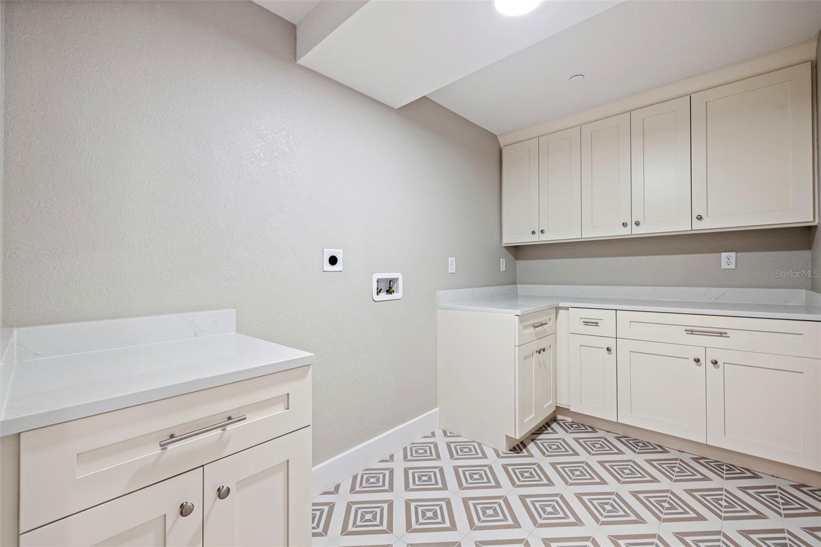 14048 GULF BLVD #202