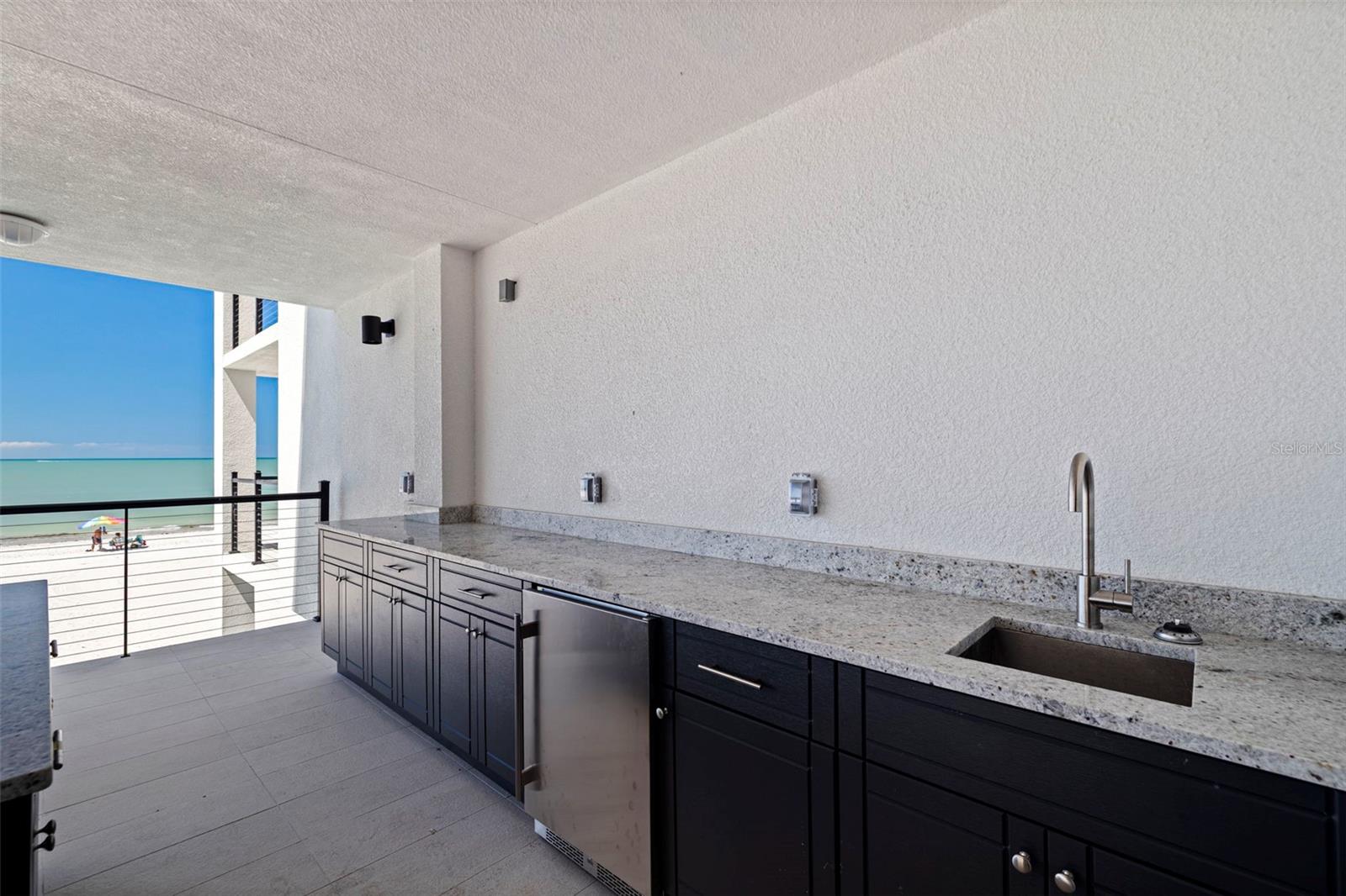 14048 GULF BLVD #202