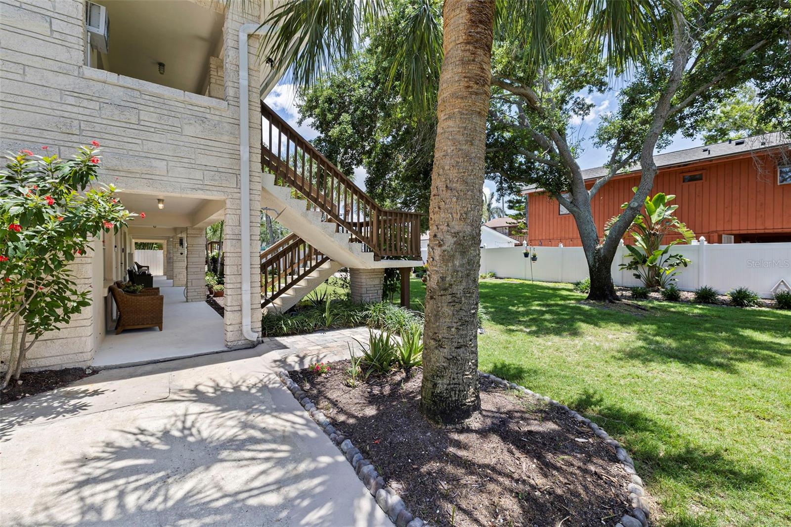 109 16TH AVE #3