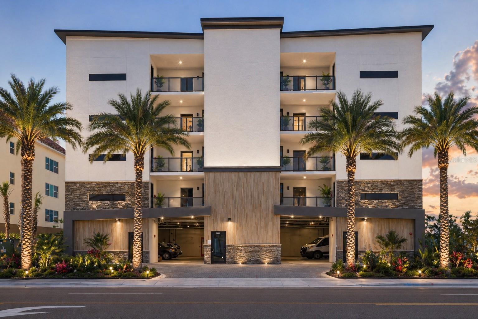 14048 GULF BLVD #302