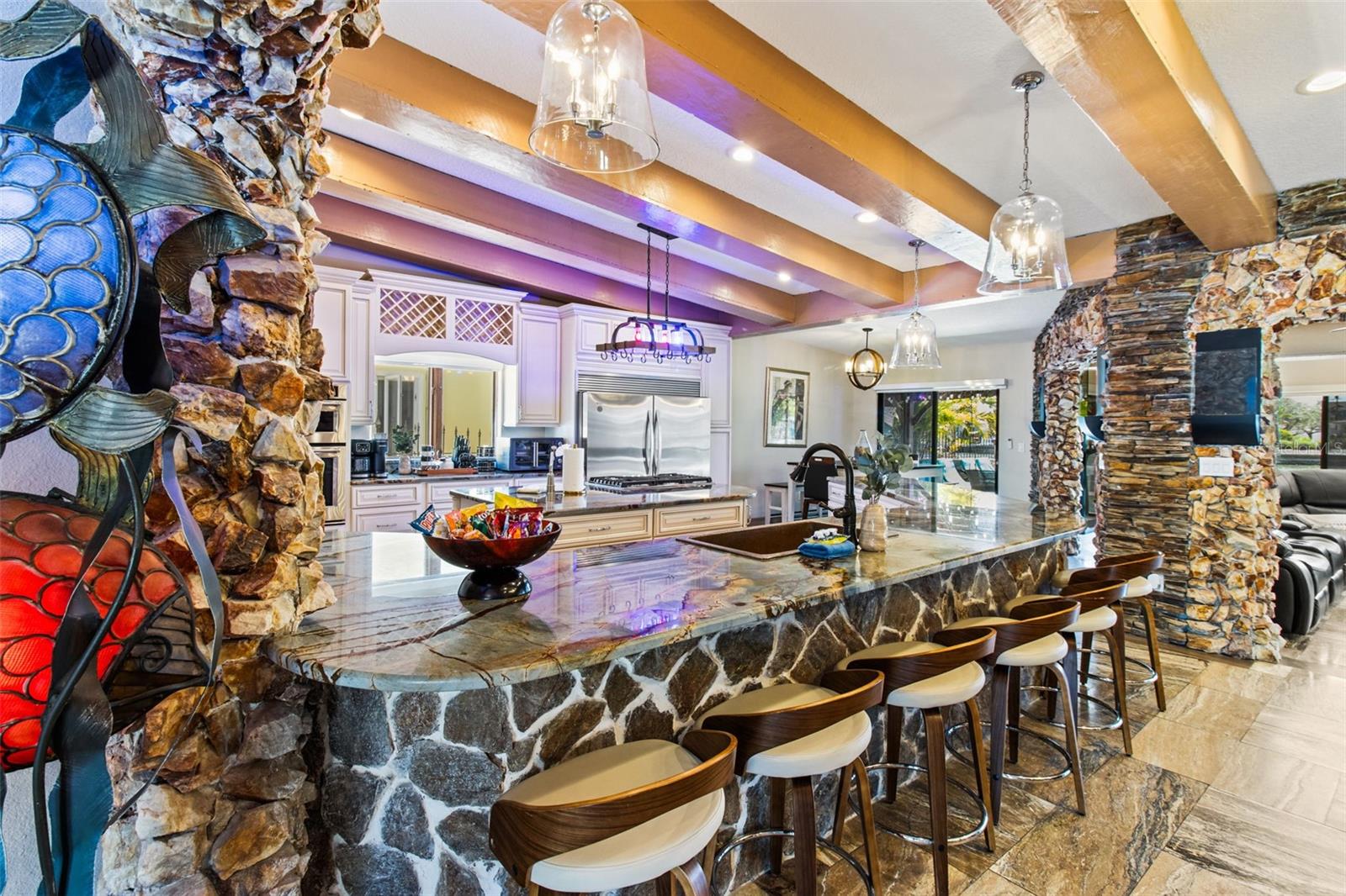 357 LA HACIENDA DR