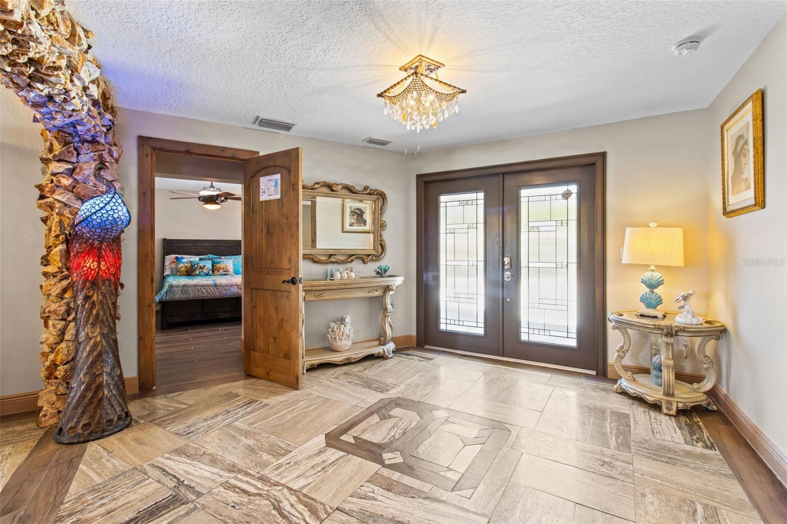 357 LA HACIENDA DR