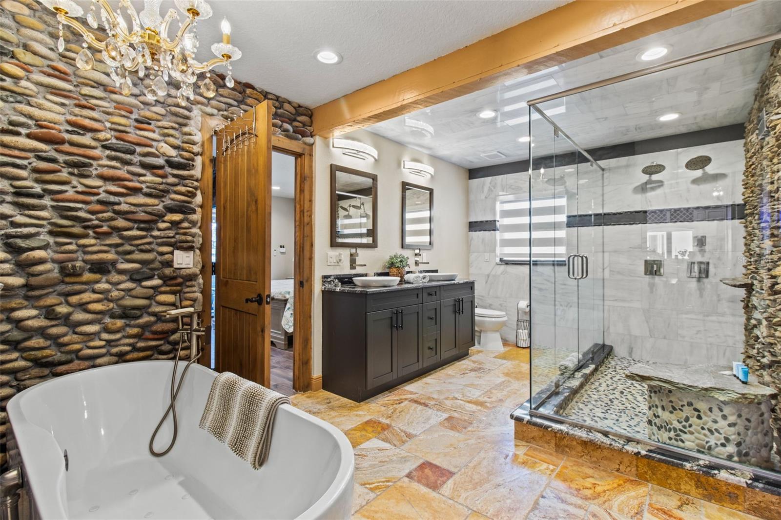 357 LA HACIENDA DR