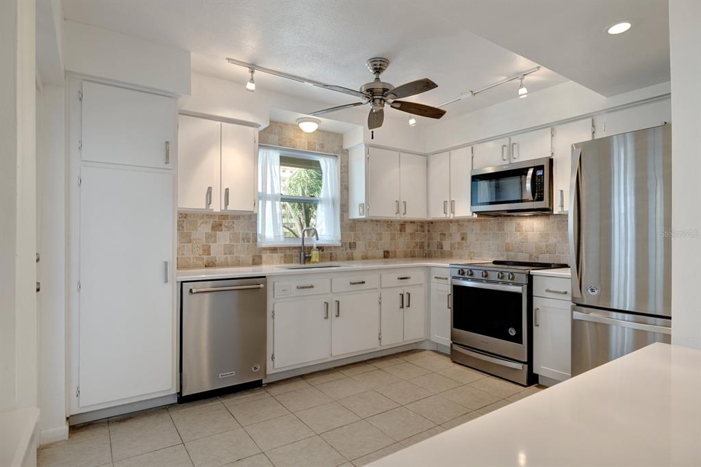 4455 DUHME ROAD Unit: 304