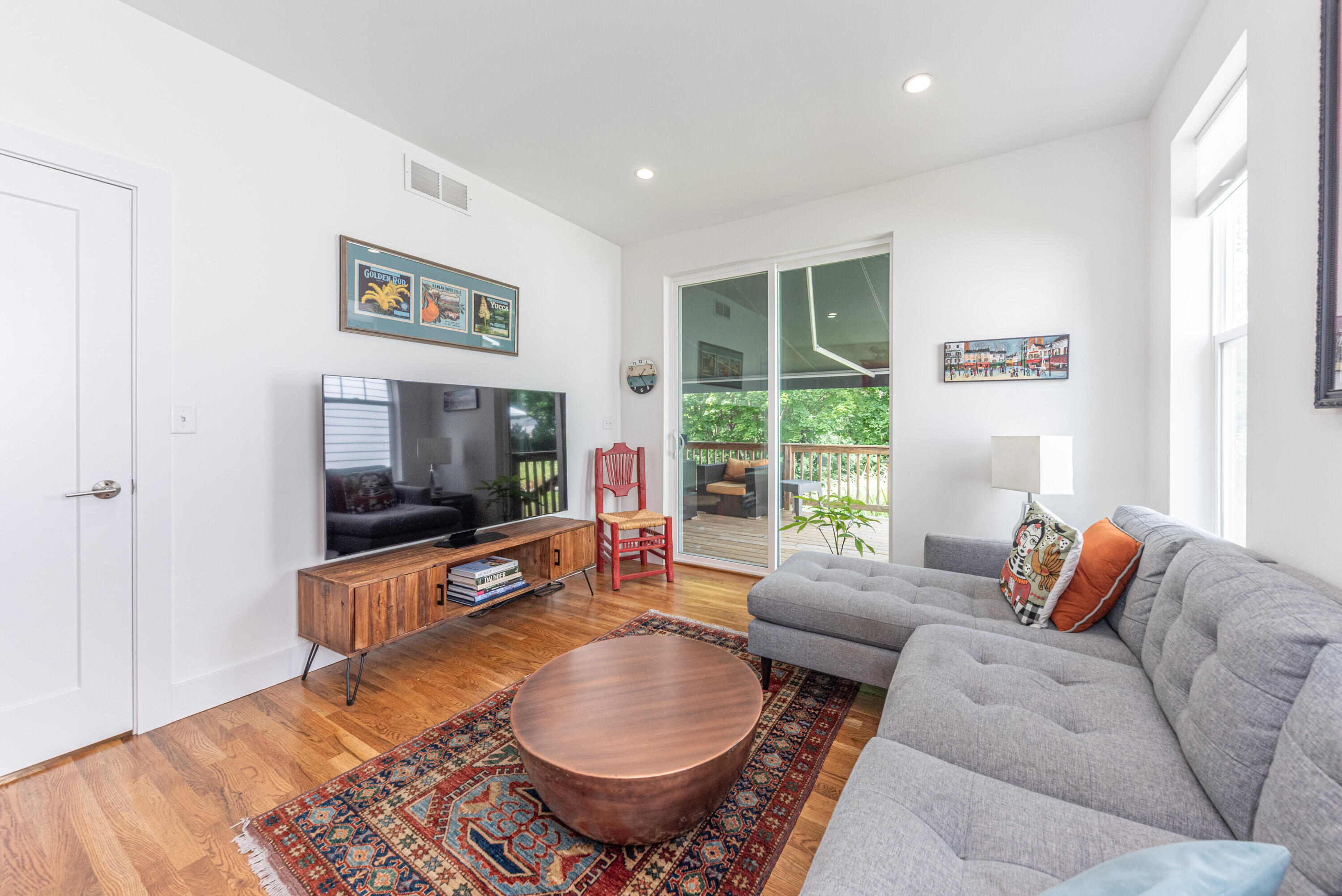 1005 Newport Road