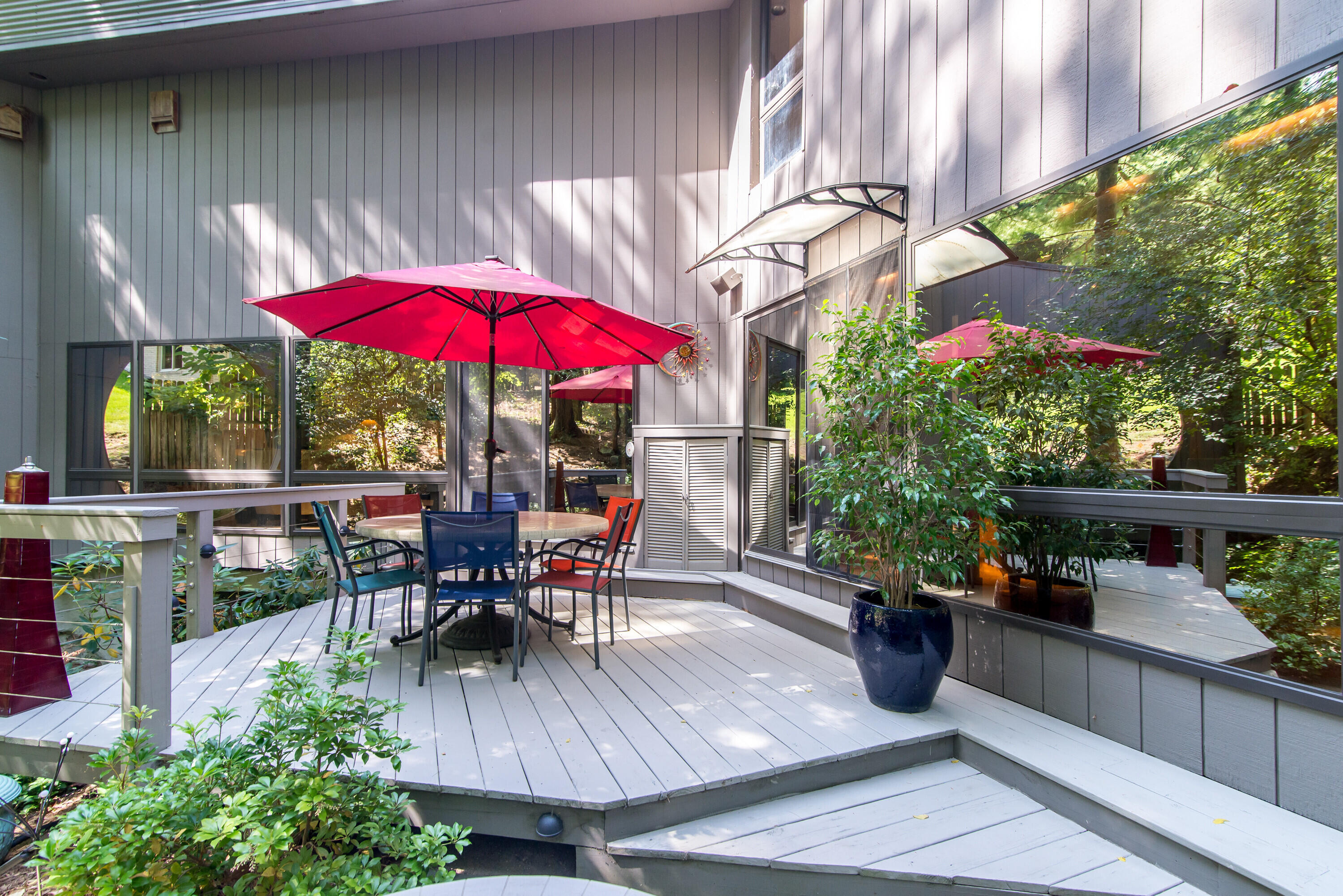 1320 Orkney Drive, Drive