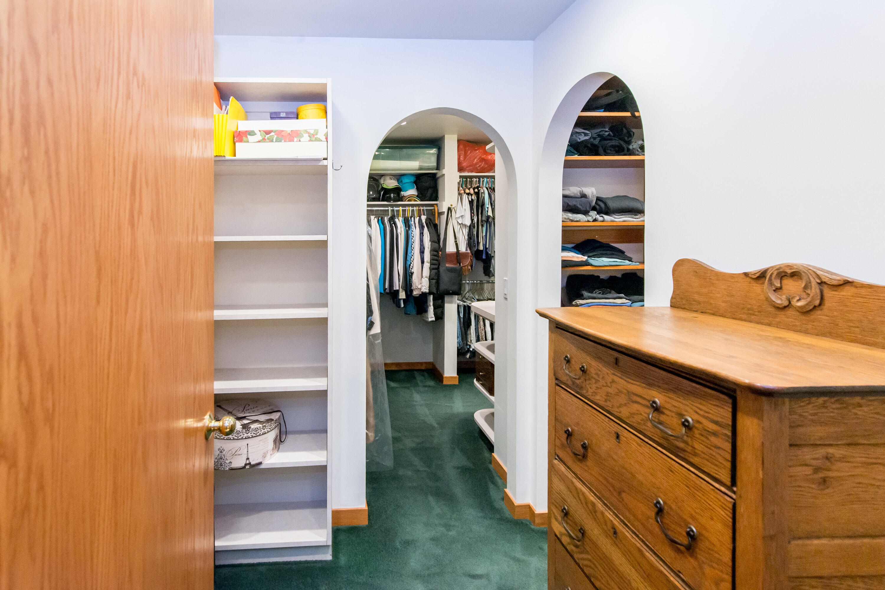 1320 Orkney Drive, Drive