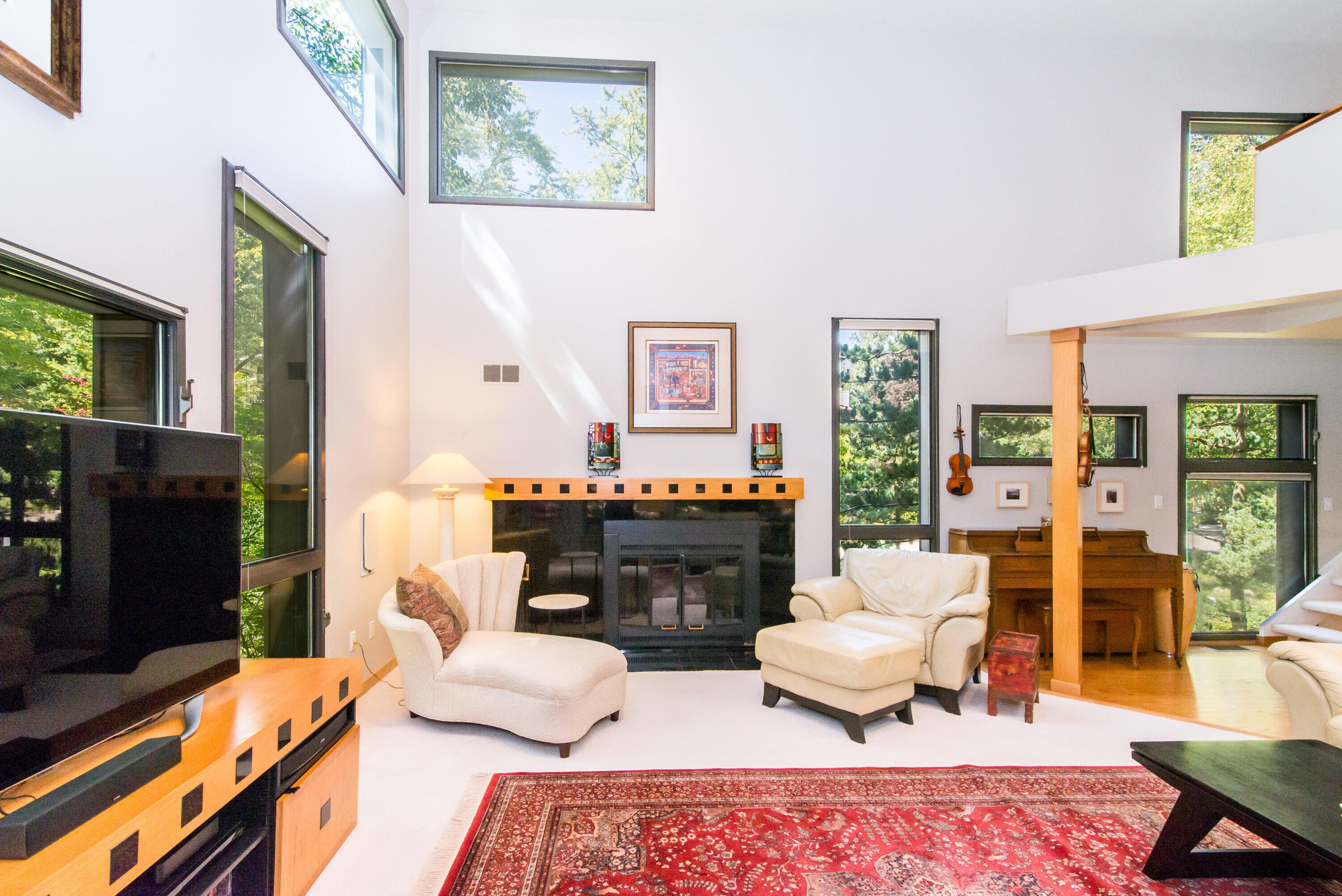 1320 Orkney Drive, Drive