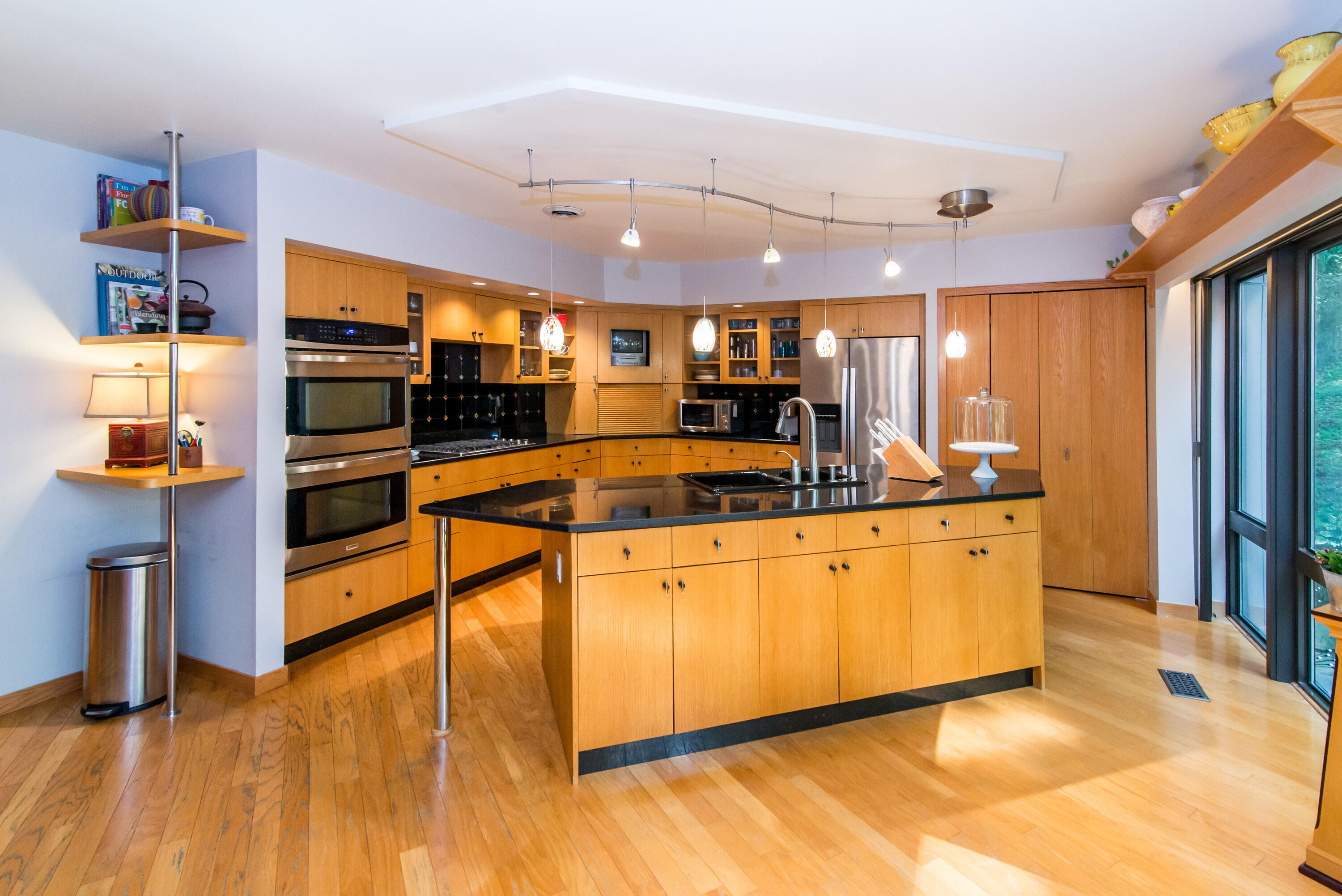 1320 Orkney Drive, Drive