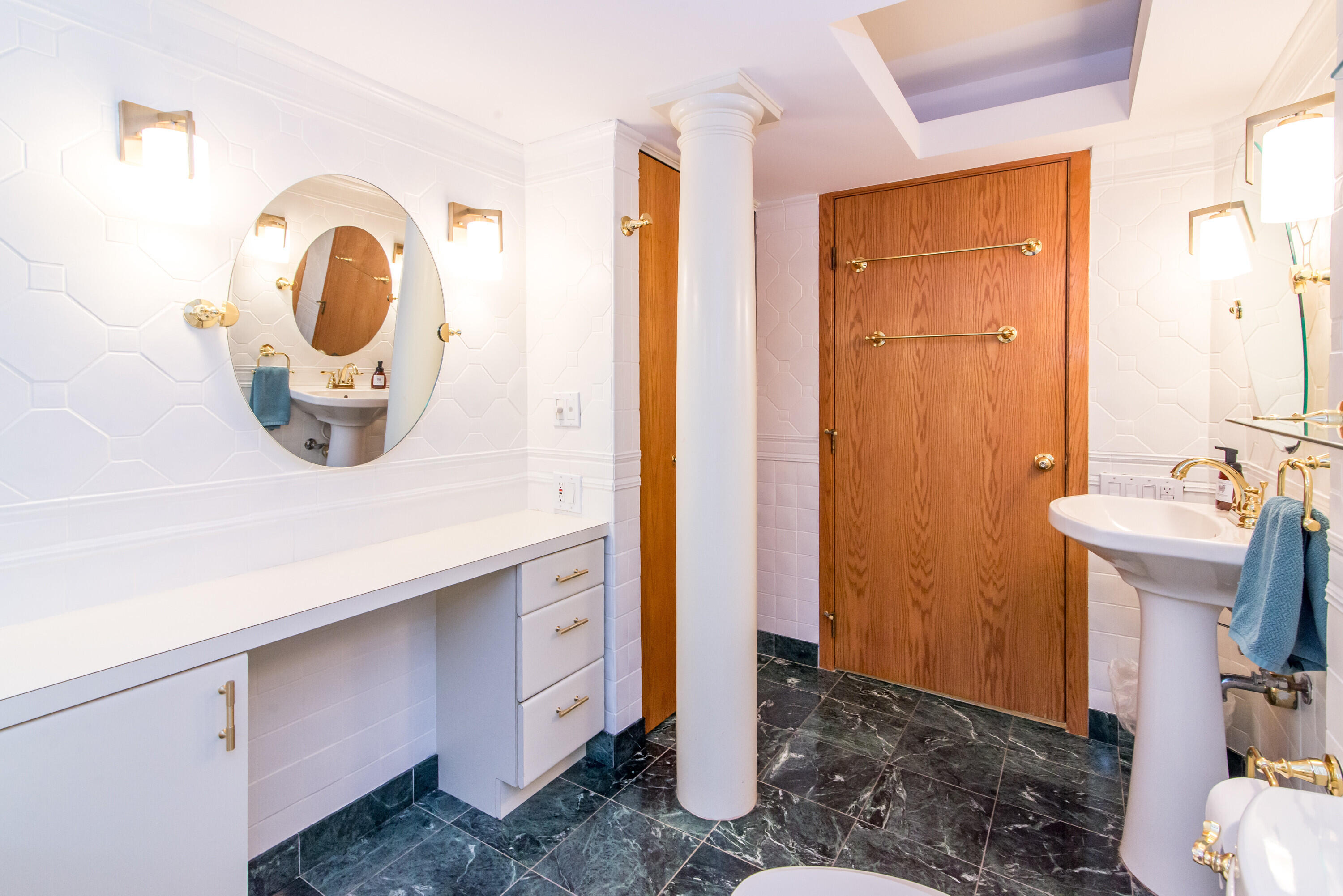 1320 Orkney Drive, Drive