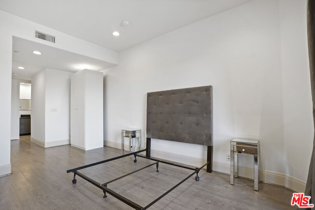 16123 W Sunset Blvd Unit: 202