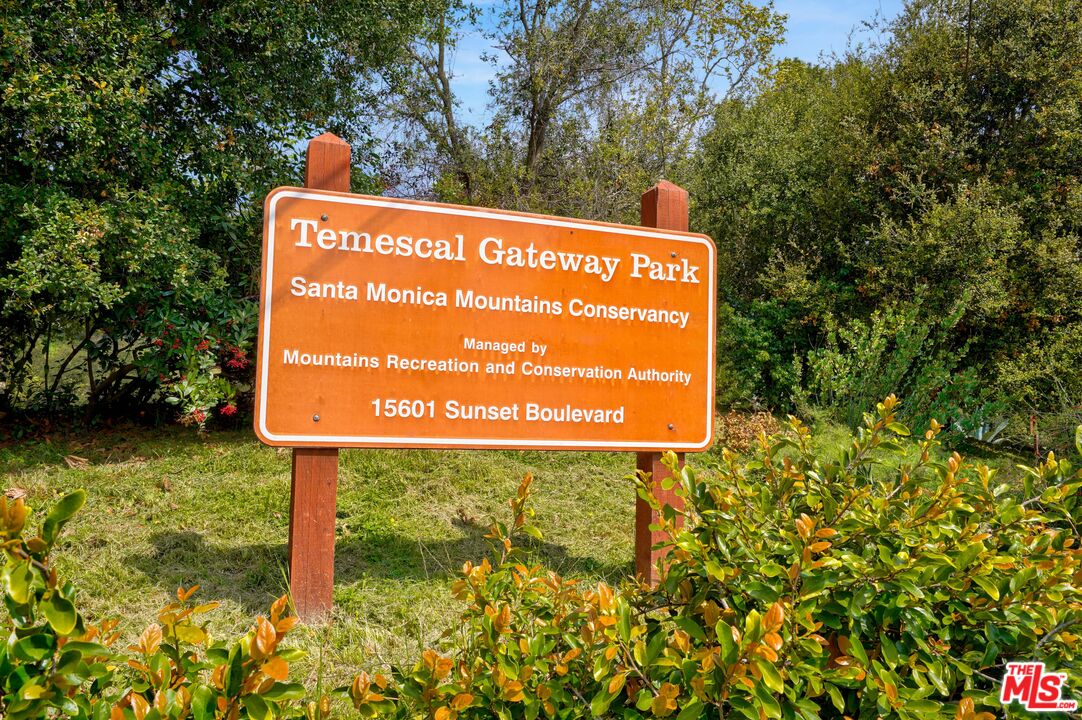 16123 W Sunset Blvd Unit: 202