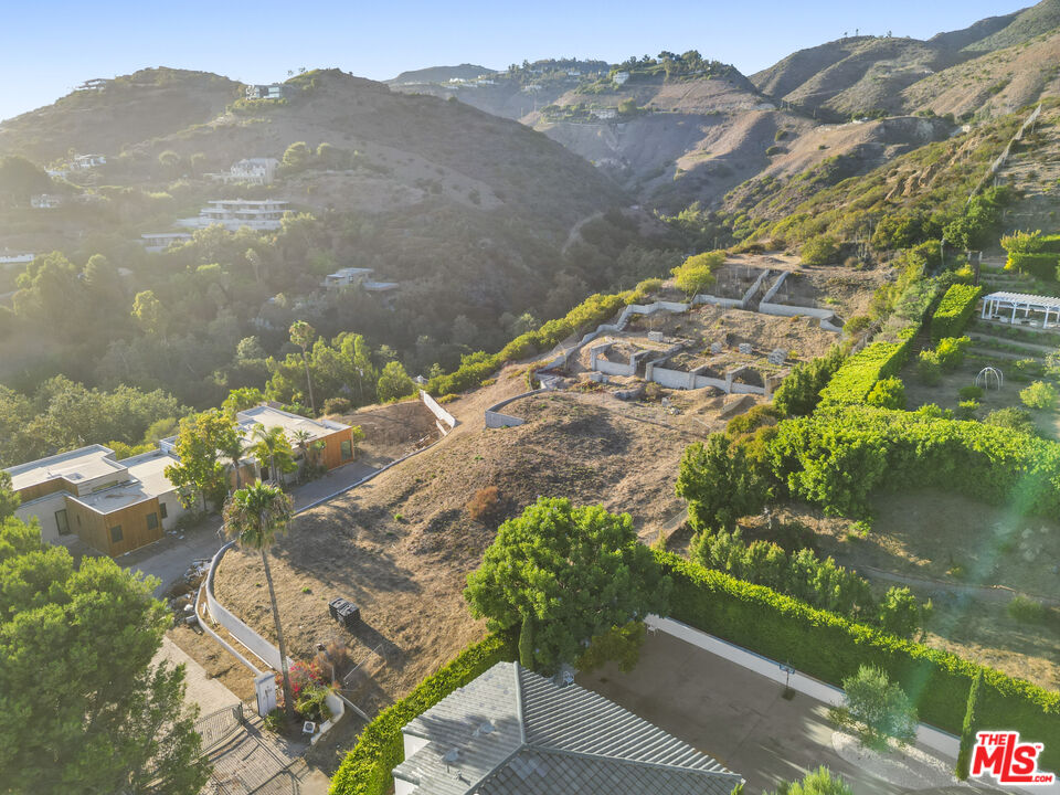 27061 Sea Vista Dr