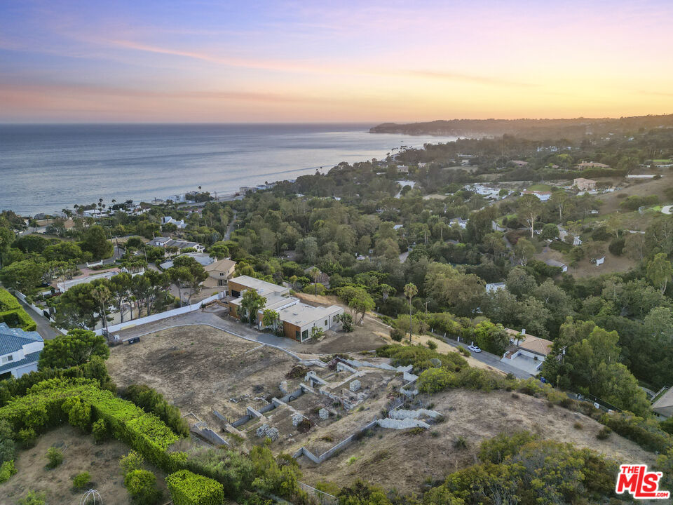 27061 Sea Vista Dr