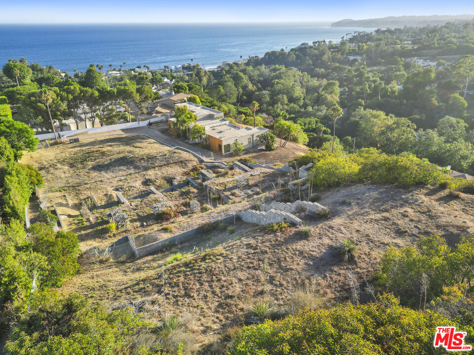 27061 Sea Vista Dr