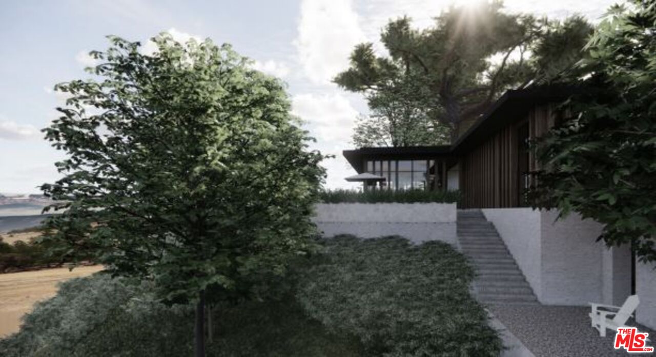 2088 Topanga Skyline Dr