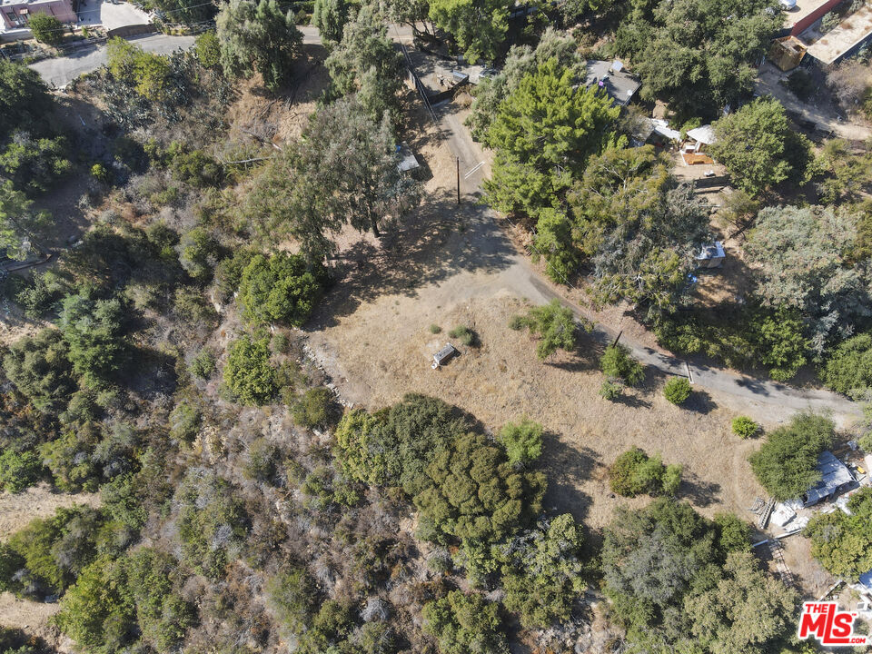 2088 Topanga Skyline Dr