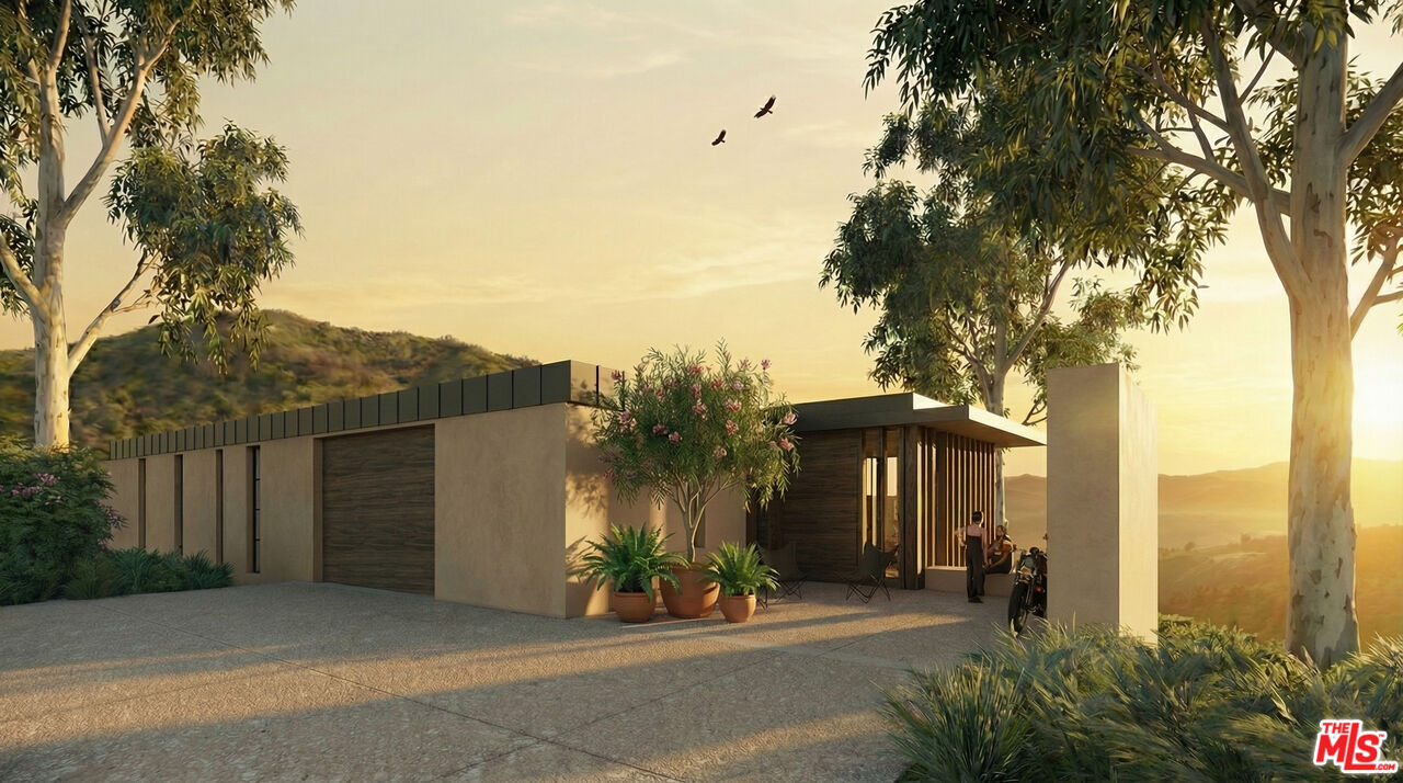 2088 Topanga Skyline Dr