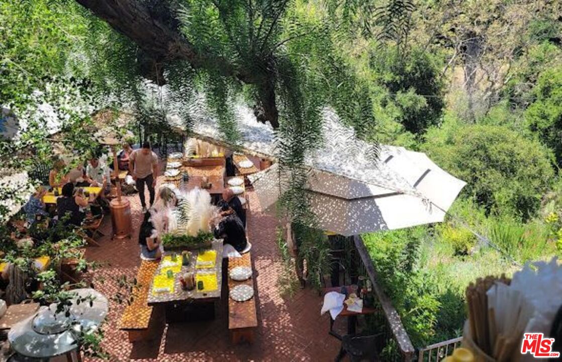 2088 Topanga Skyline Dr