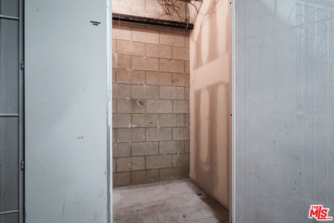 1325 ARIZONA AVE Unit: 201