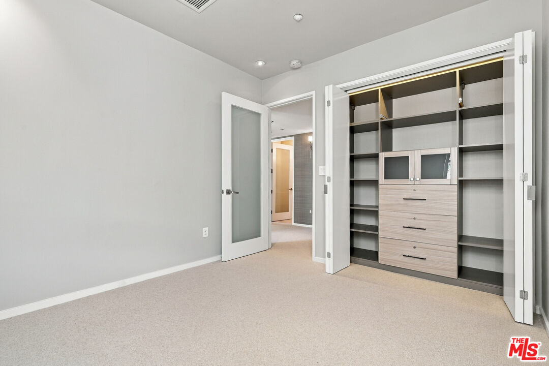 870 Haverford Ave Unit: 202