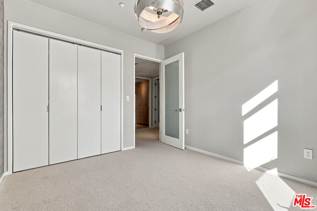 870 Haverford Ave Unit: 202