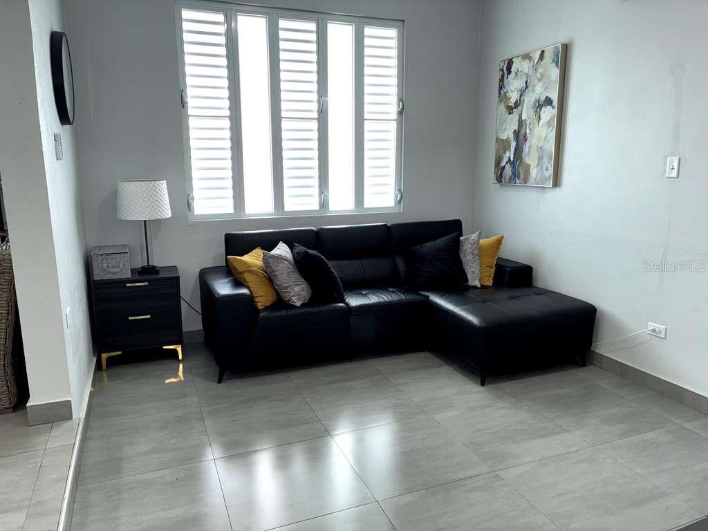 Car 2 K101 CAR 2 K101