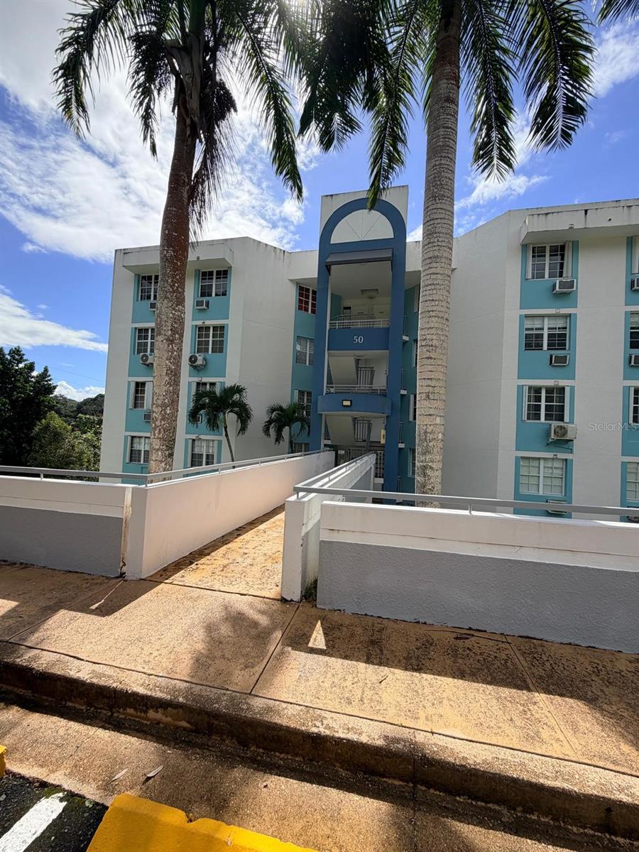 50 VIA PEDREGAL #5008