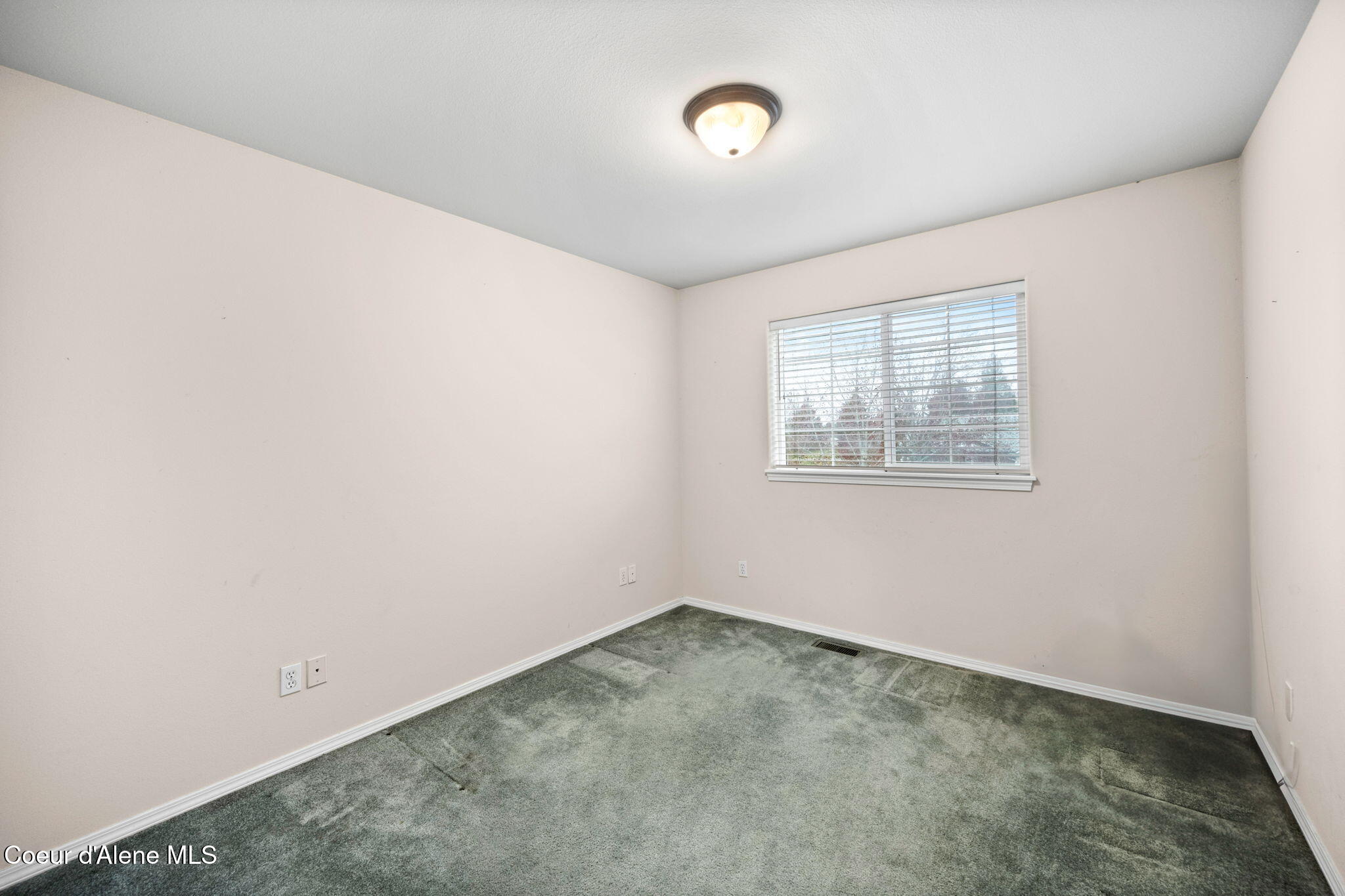 5760 N STAFFORD RD, Coeur d'Alene