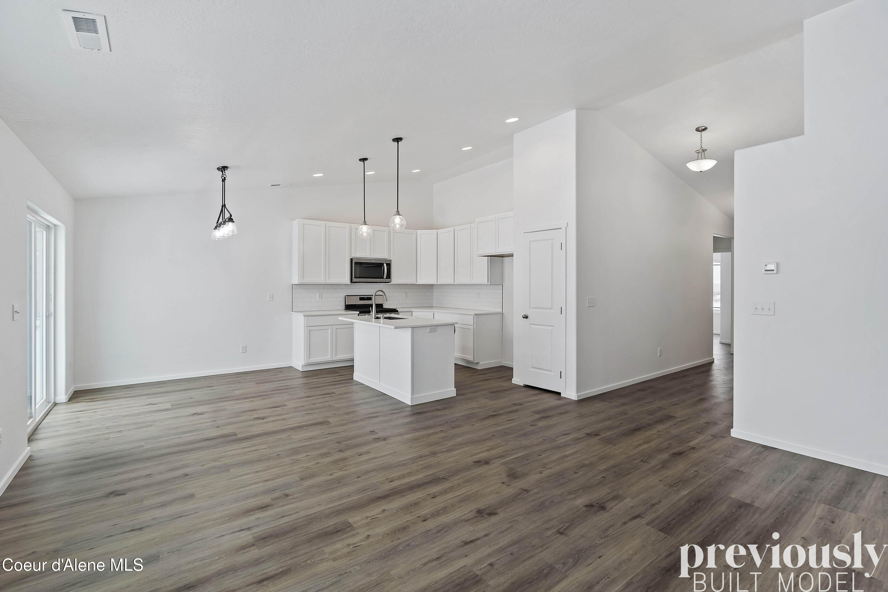 10199 LIVERPOOL LOOP