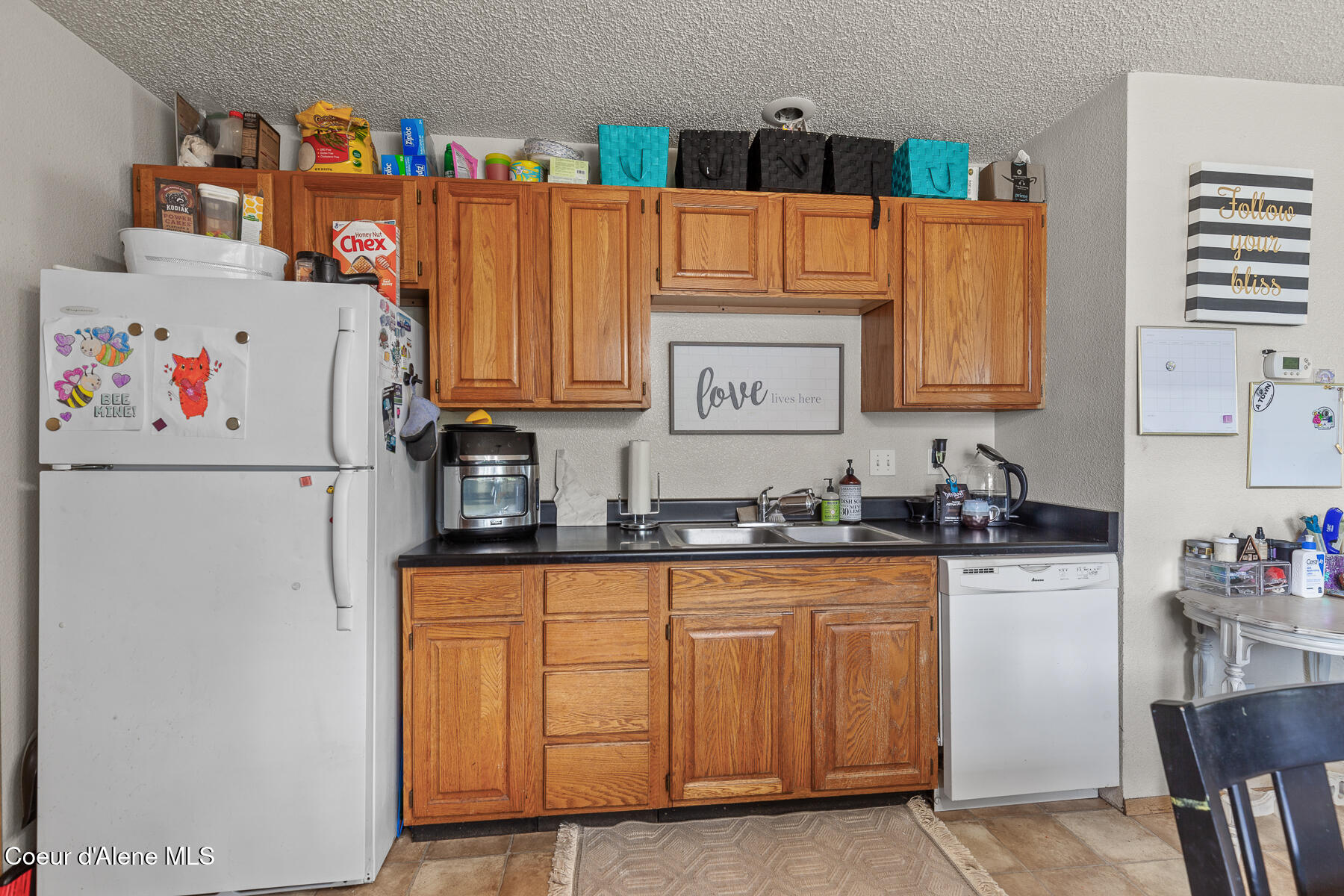 702/704 E Spokane Ave