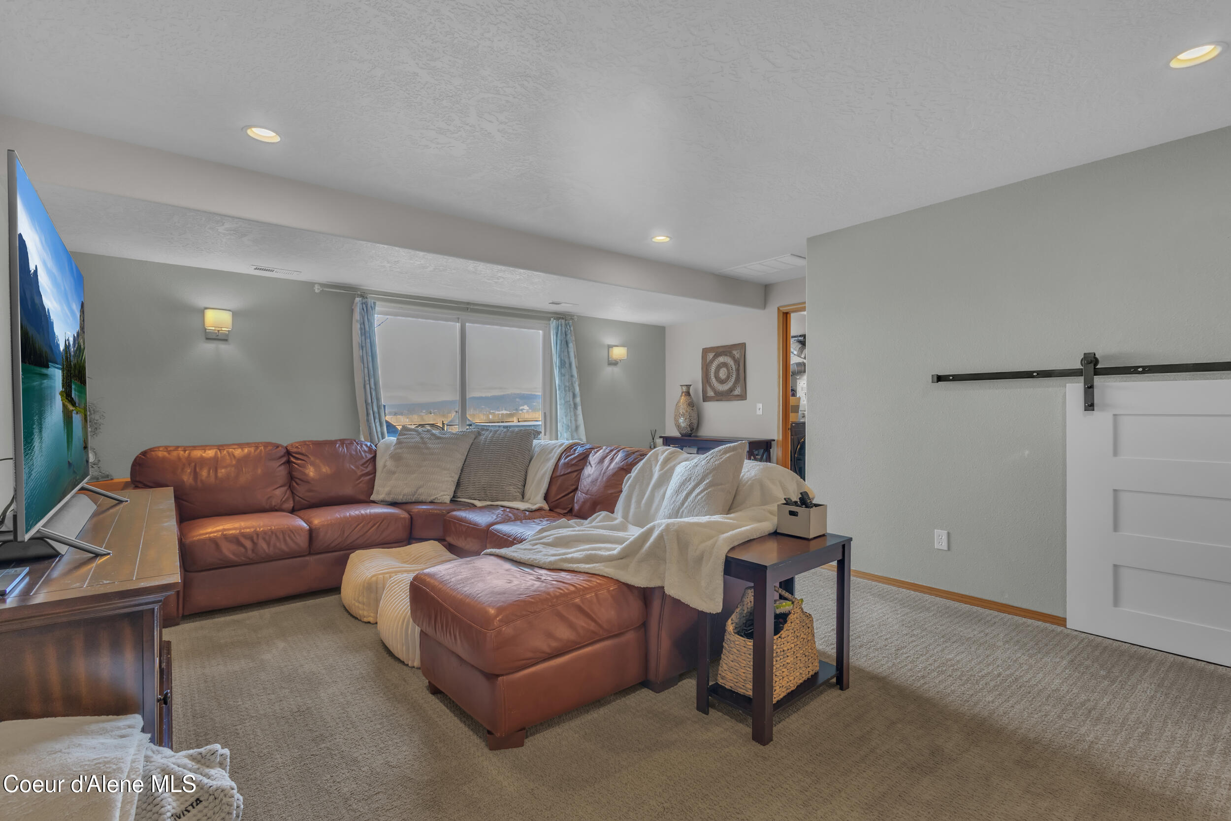 1345 N Kaniksu ST