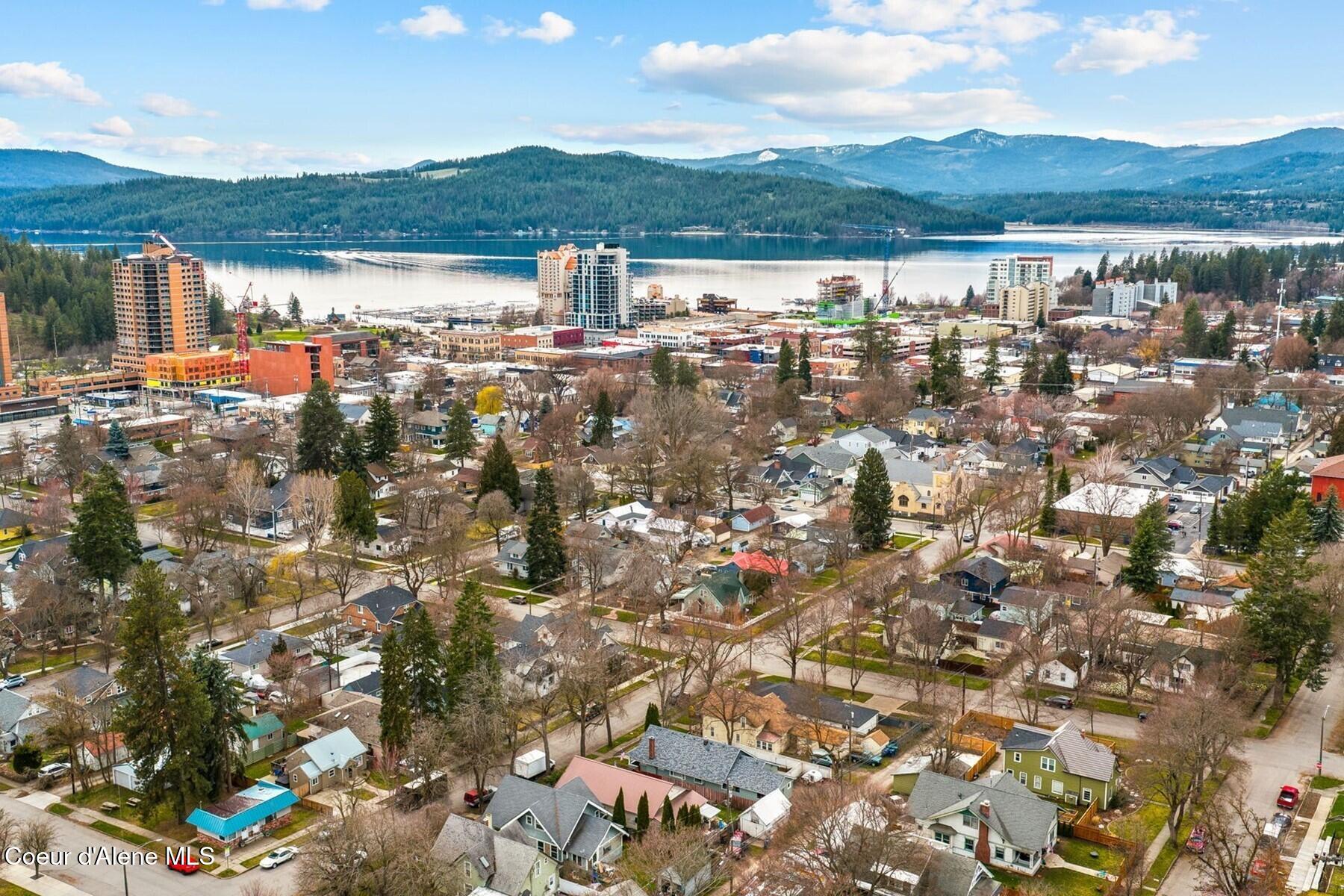 811 E Wallace AVE, Coeur d'Alene