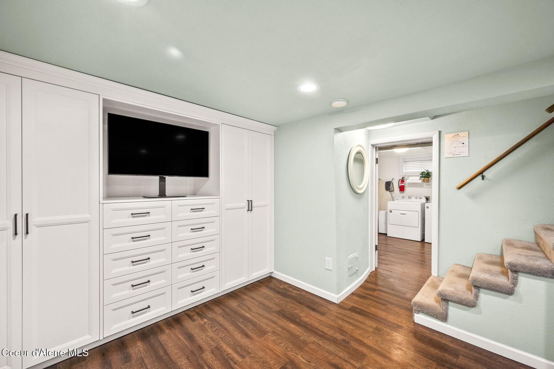 811 E Wallace AVE, Coeur d'Alene