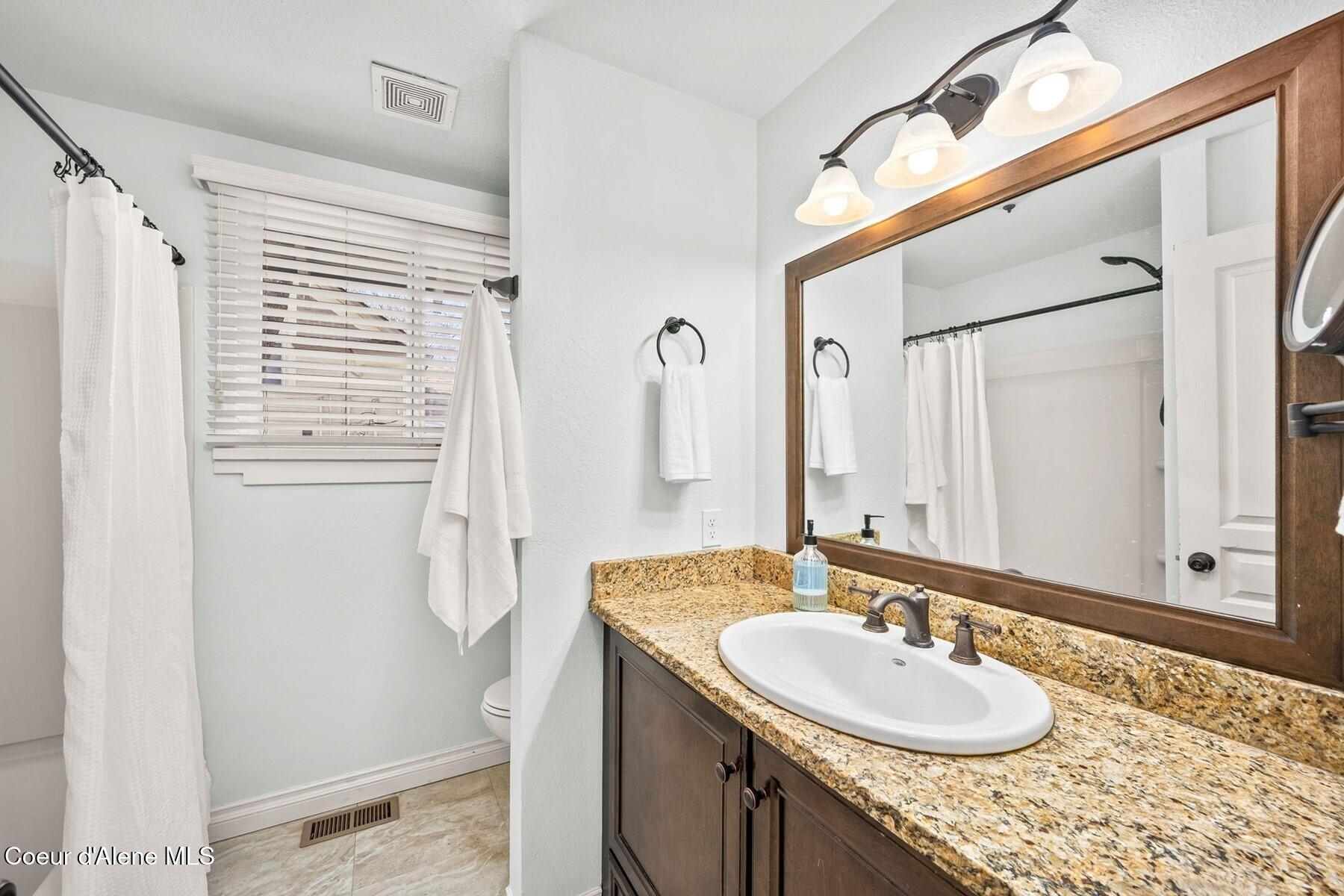 811 E Wallace AVE, Coeur d'Alene