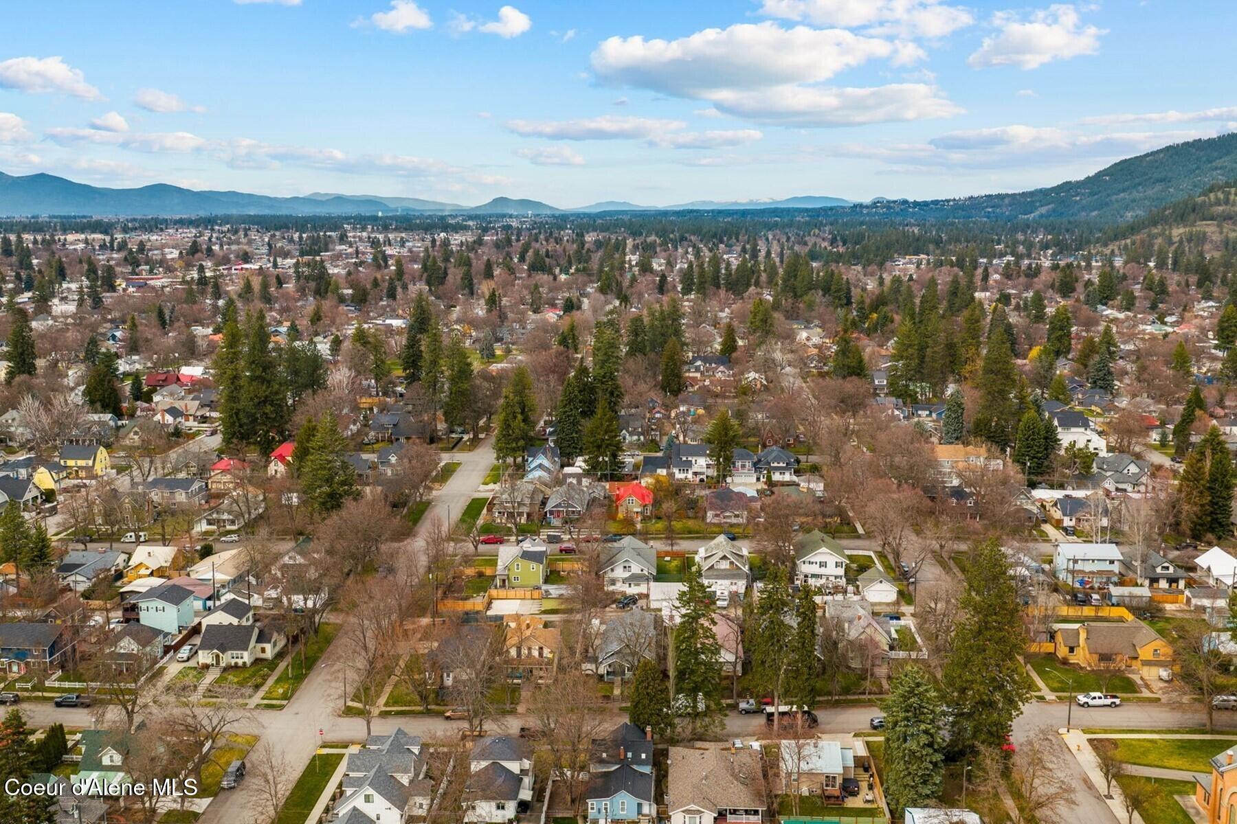 811 E Wallace AVE, Coeur d'Alene