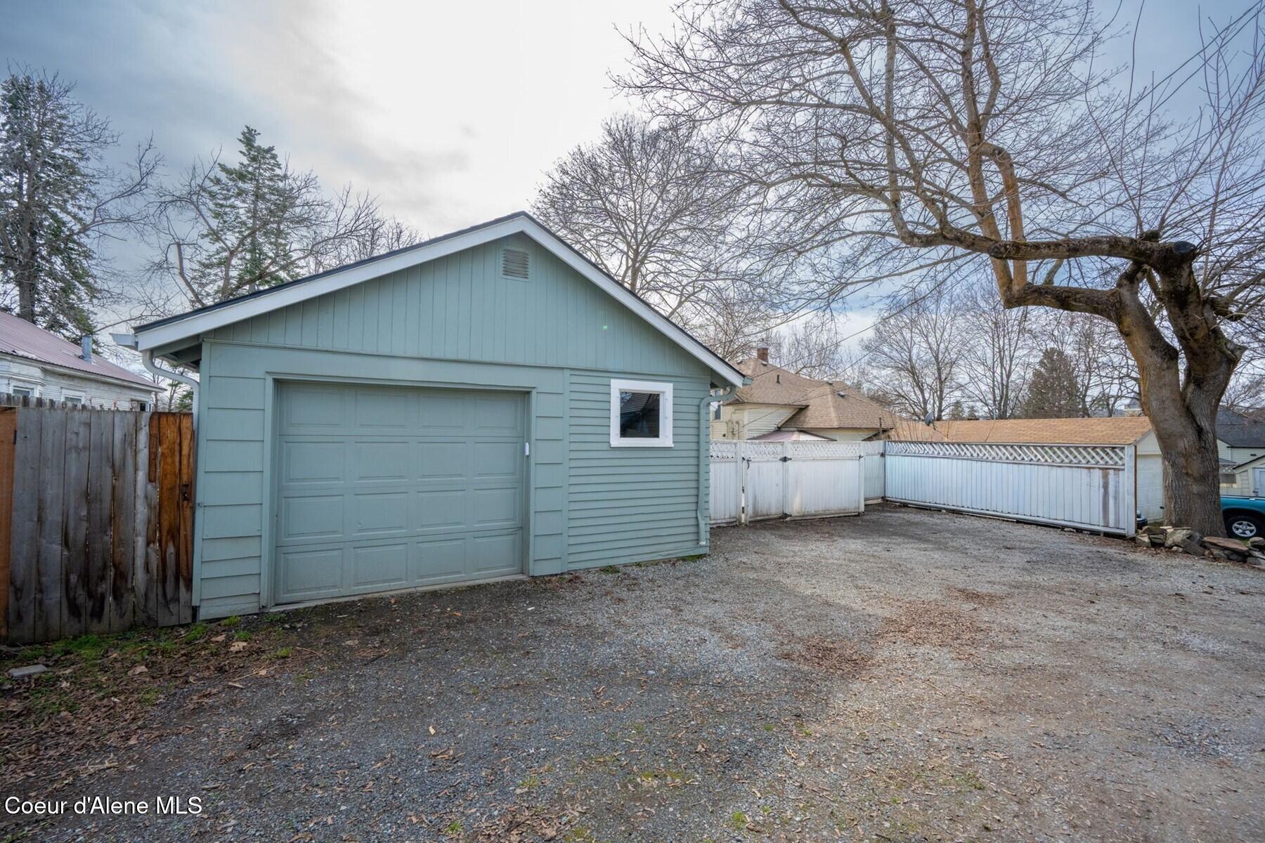 811 E Wallace AVE, Coeur d'Alene