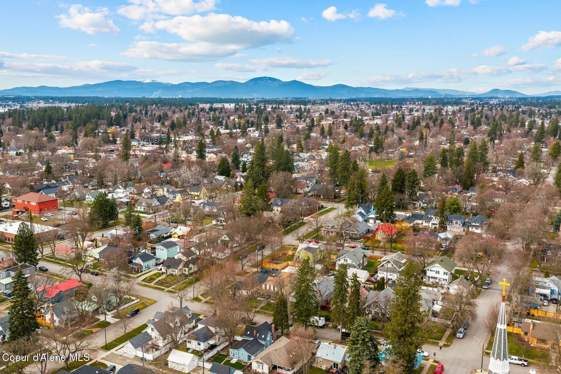 811 E Wallace AVE, Coeur d'Alene