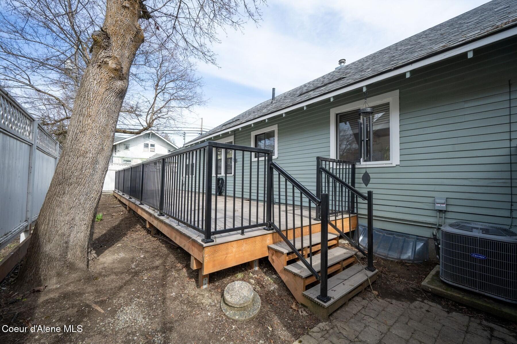 811 E Wallace AVE, Coeur d'Alene