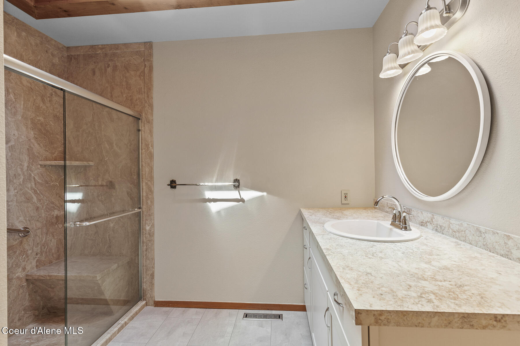 2916 E HARRISON AVE, Coeur d'Alene